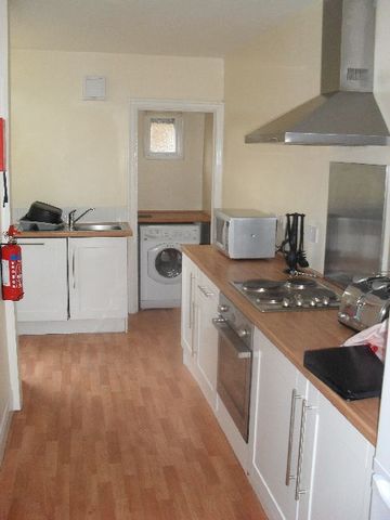  Image of 4 bedroom House Share to rent in Keys Avenue Horfield Bristol BS7 at Horfield Bristol Horfield, BS7 0HQ